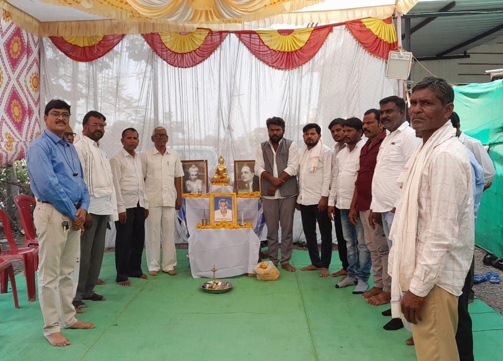 कालकथित  मोतीराम (बापू) काशीराम ढोले यांचा पुण्यानुमोदन व जलदान विधी  कार्यक्रम संपन्न!ऑल इंडिया पॅन्थर सेनेचे राष्ट्रीय अध्यक्ष  दीपक भाई केदार यांची सांत्वन पर भेट.