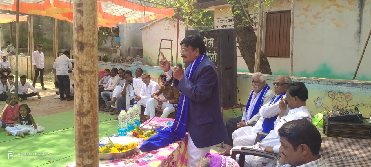 बाबासाहेबांच्या संविधानाने देश आज एकसंघ आहे.... डॉ. अनिल काळबांडे