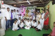 किशोर दादा कांबळे यांचे निवासस्थानी वैशाख अर्थात बुद्ध पौर्णिमा साजरी!  नव दीक्षित श्रावणेर संघ, व धम्म बांधवांना महाभोजन दान