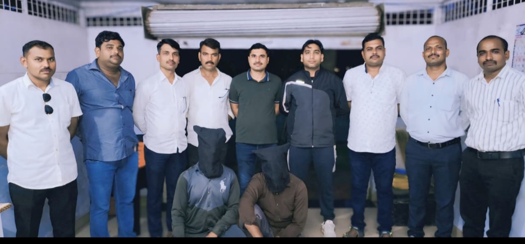 खंडाळा पोलीस स्टेशन हददीतील खुनाच्या गुन्हयातील 02 आरोपींतास 02 तासात खंडाळा जंगलातून अटक स्थानिक गुन्हे शाखा यवतमाळ यांची कारवाई.